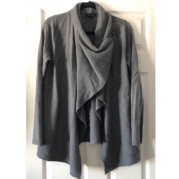 Tahari Sweaters - Tahari Gray Cardigan with Side Buckle Size L